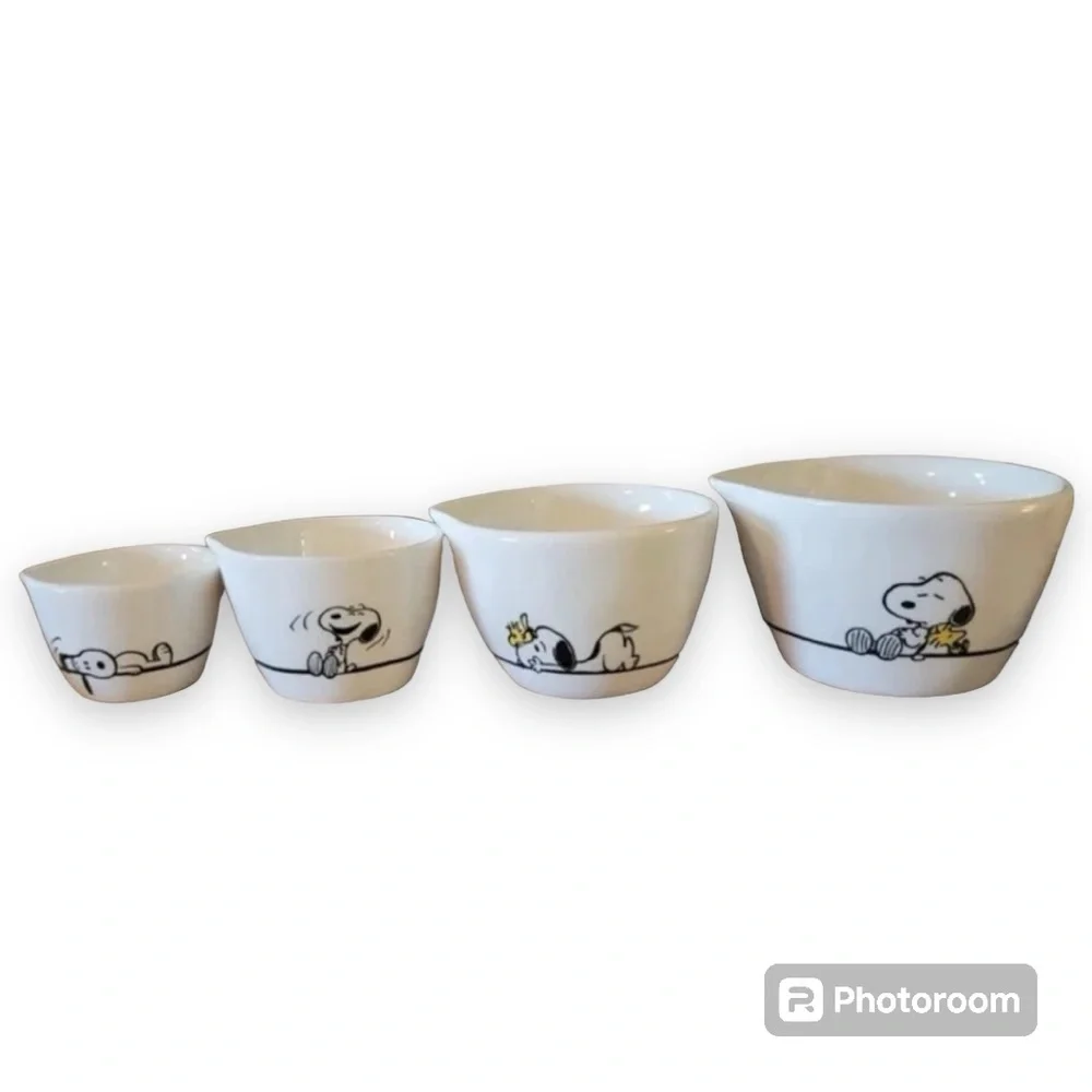 Rae Dunn x Peanuts Snoopy Measuring Cups